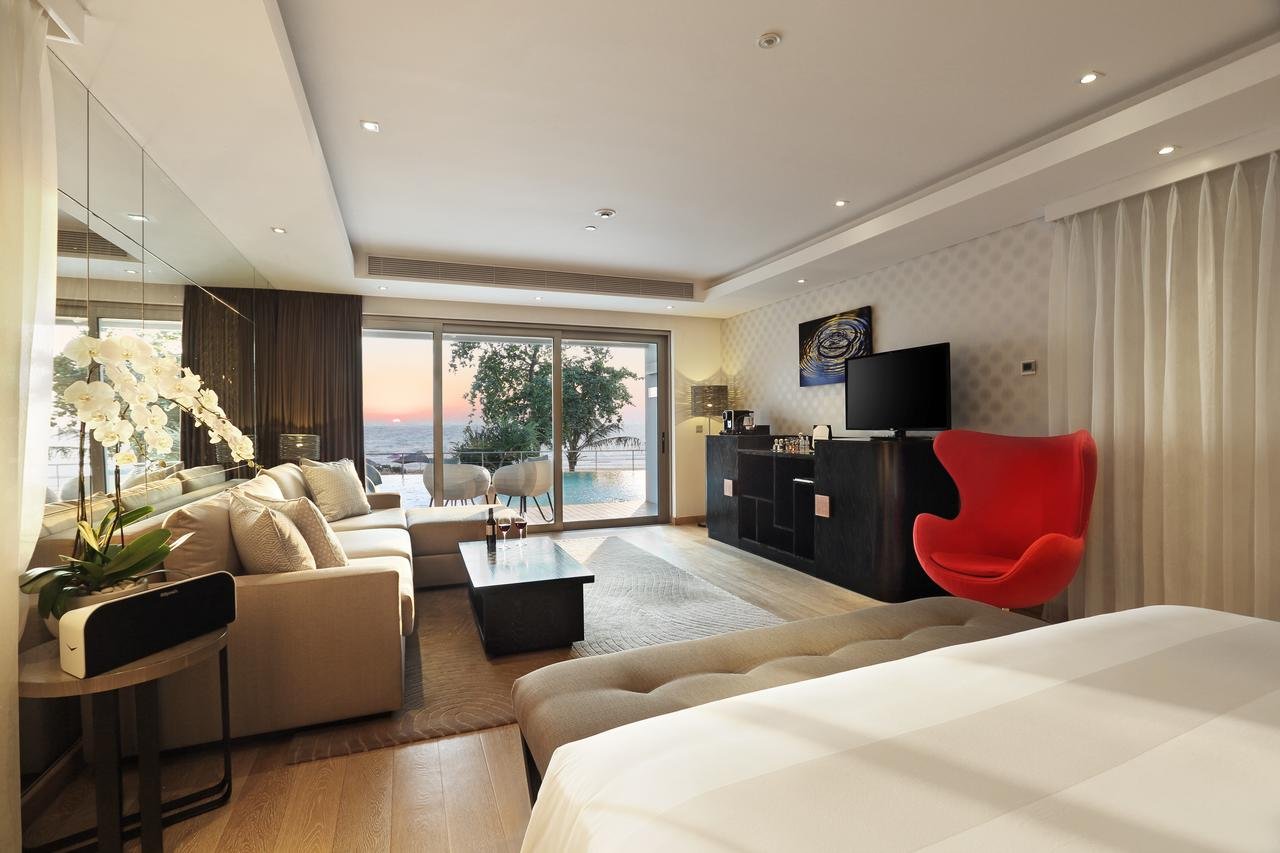 Serviced Apartment